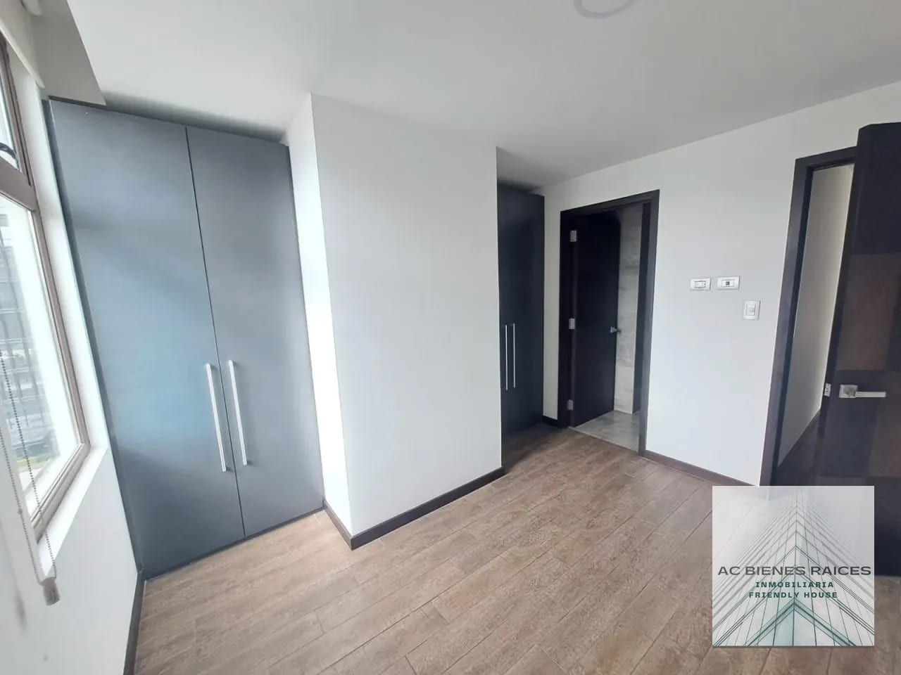 Renta apto 2 habitación en pleno corazón de zona viva zona 10 — Apartamento en Alquiler en Urbana, Zona 10, Guatemala, Ciudad — foto 12 de 12