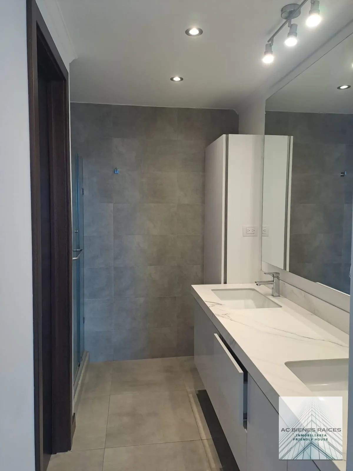 IKONIA ideal Diplomáticos, extranjeros, ejecutivos — Apartamento en Alquiler en Ikonia, Zona 14, Guatemala, Ciudad — foto 13 de 17
