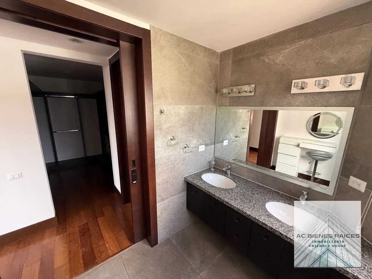 Espectacular Penthouse en la Herradura — Apartamento en Venta en La Herradura, Zona 15, Guatemala, Ciudad — foto 9 de 11