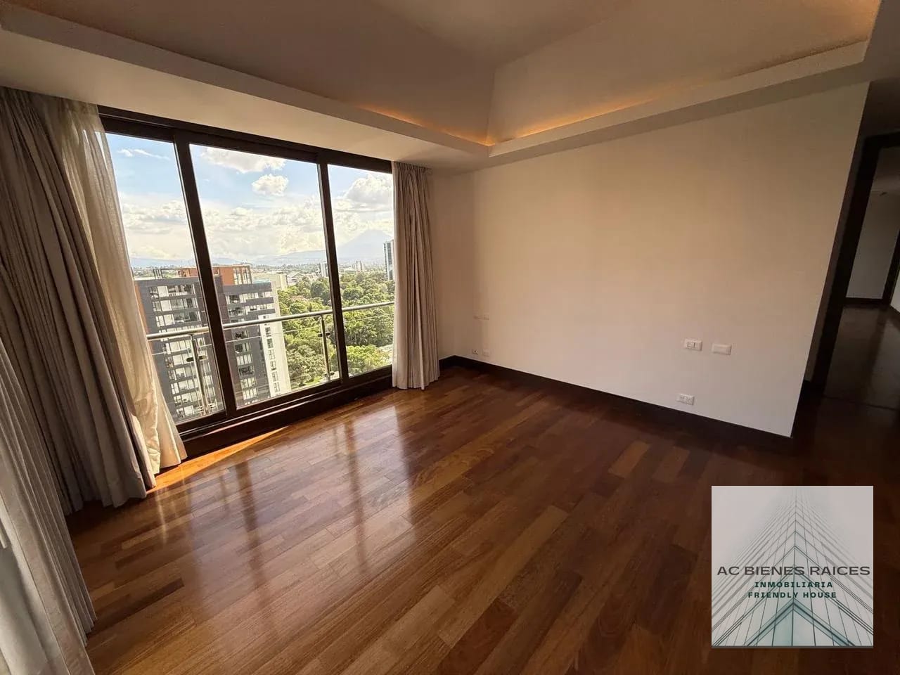 Espectacular Penthouse en la Herradura — Apartamento en Venta en La Herradura, Zona 15, Guatemala, Ciudad — foto 11 de 11