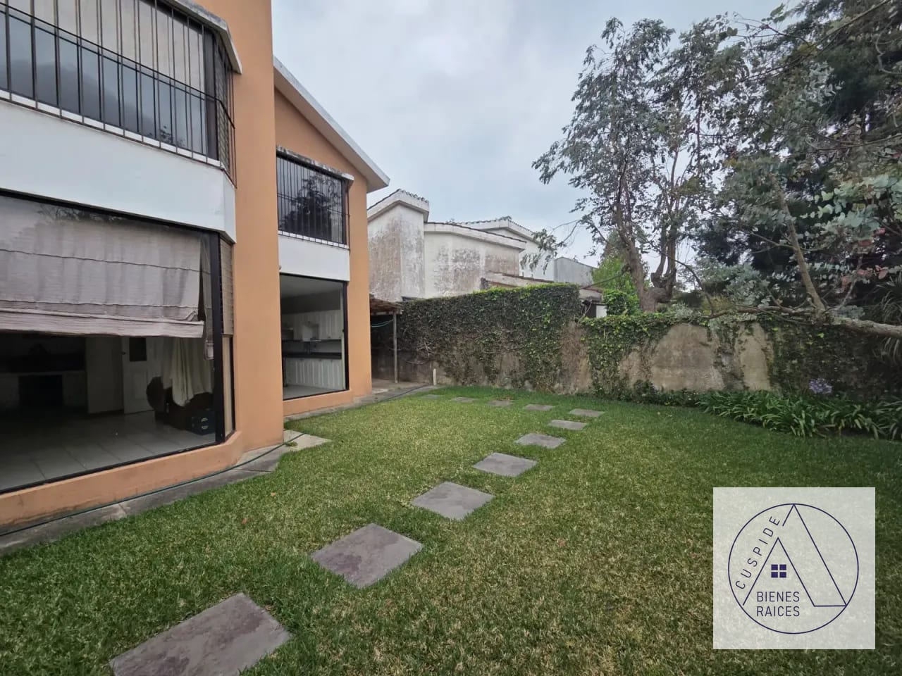 Carr Salvador Km 18 a San José Pinula "Los Manantiales" — Casa en Venta en Los Manantiales, Carretera a El Salvador, Guatemala, Ciudad — foto 2 de 10