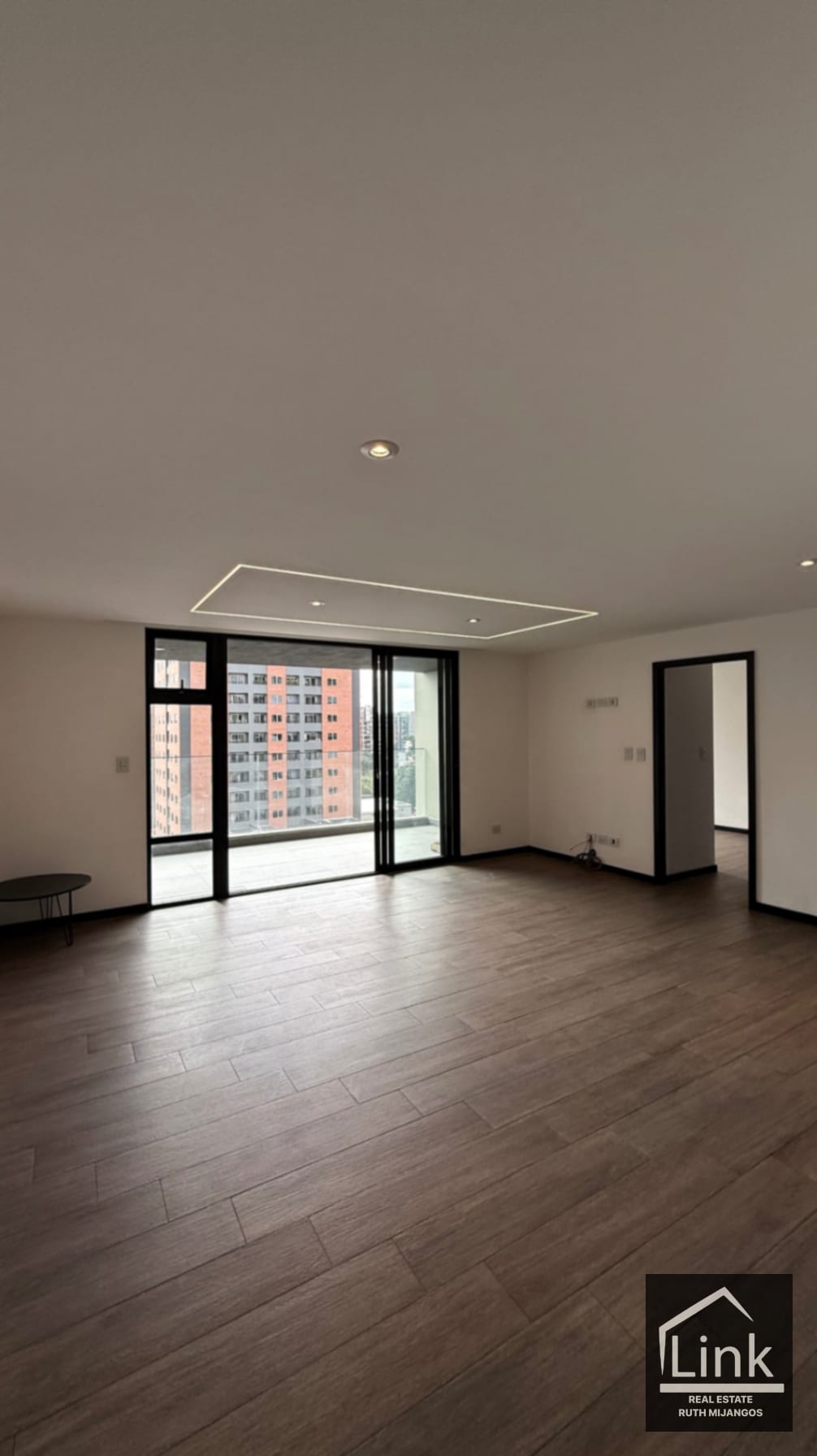 Espectacular Apartamento en Venta Zona 10 EDIFICIO IQ10 — Apartamento en Venta en IQ10, Zona 10, Guatemala, Ciudad — foto 1 de 11