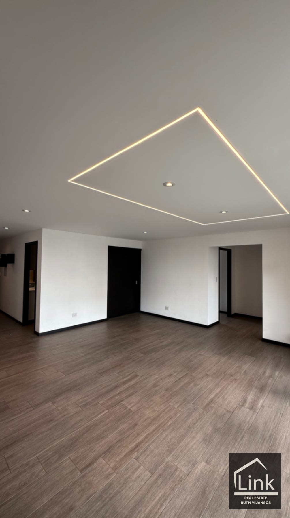 Espectacular Apartamento en Venta Zona 10 EDIFICIO IQ10 — Apartamento en Venta en IQ10, Zona 10, Guatemala, Ciudad — foto 5 de 11