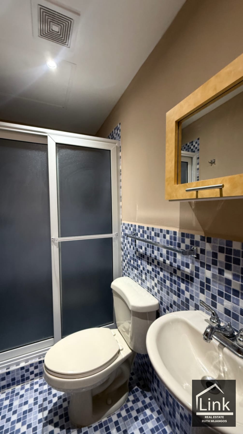 Renta de Apartamento 📍Condado El Naranjo zona 4 Mixco — Apartamento en Alquiler en Condado Naranjo, Zona 4 Mixco, Guatemala, Ciudad — foto 8 de 11