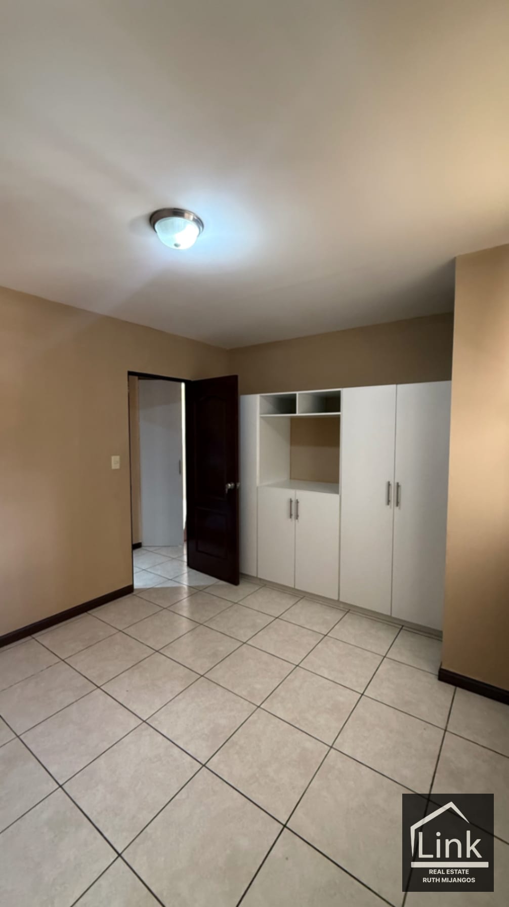 Renta de Apartamento 📍Condado El Naranjo zona 4 Mixco — Apartamento en Alquiler en Condado Naranjo, Zona 4 Mixco, Guatemala, Ciudad — foto 10 de 11