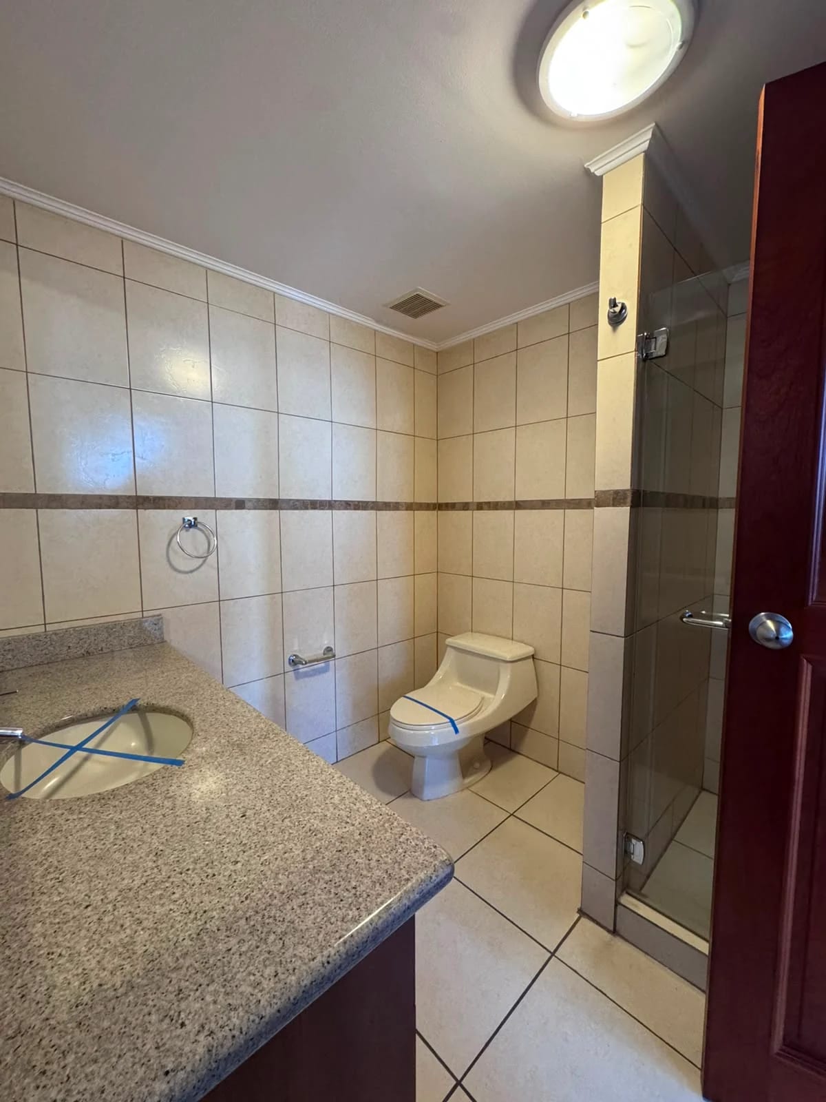 🏙️ APARTAMENTO EN ALQUILER – EDIFICIO MARQUÉS, ZONA 14 — Apartamento en Alquiler en Marqués, Zona 14, Guatemala, Ciudad — foto 11 de 17