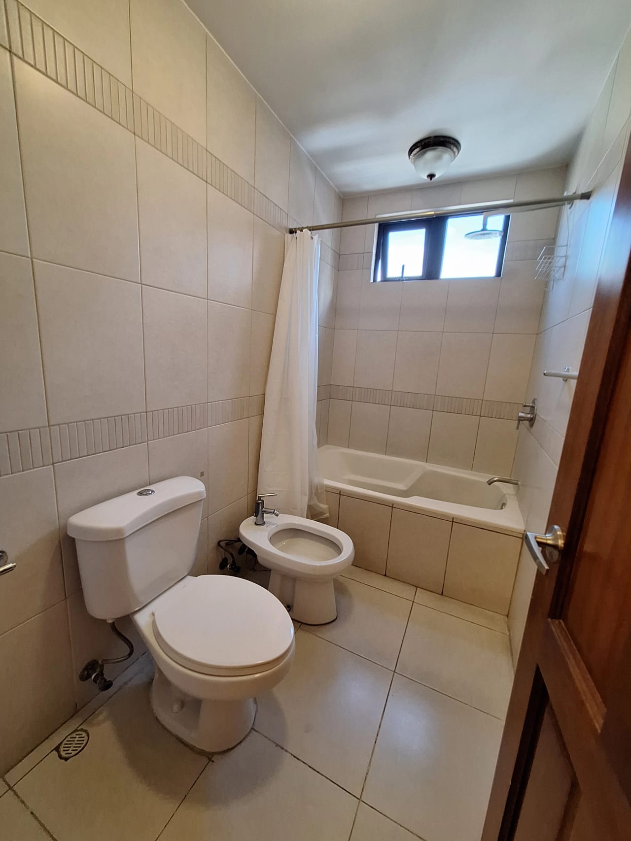 Apartamento en Alquiler Torre Condesa Z 14 — Apartamento en Alquiler en Zona 14, Guatemala, Ciudad — foto 9 de 17