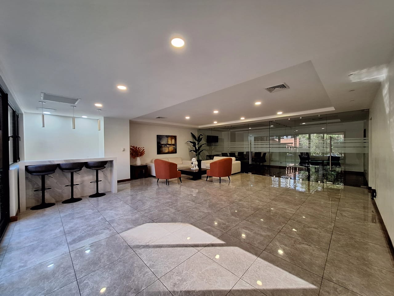 Apartamento en Alquiler Torre Condesa Z 14 — Apartamento en Alquiler en Zona 14, Guatemala, Ciudad — foto 14 de 17