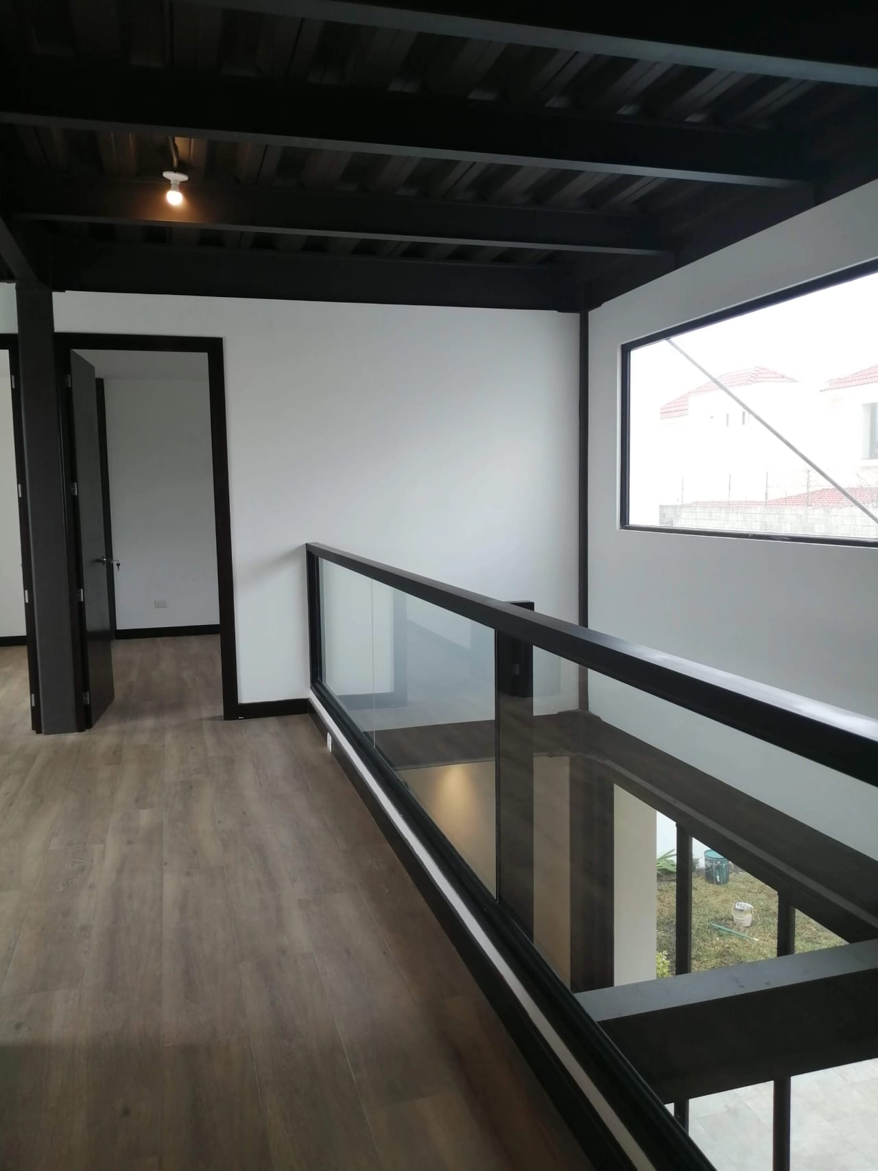 Casa Moderna Tipo Loft KM.20 Carr a Fraijanes Cond Mariaa del Sol — Casa en Alquiler en Marias del Sol, Carretera a El Salvador, Guatemala, Ciudad — foto 10 de 17