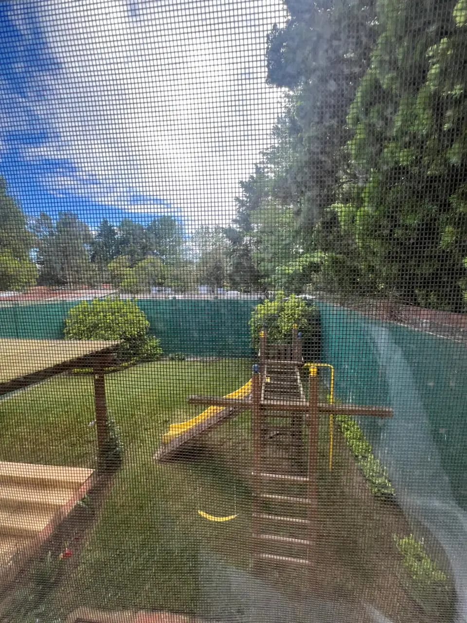 Amplio Jardin y Pergola Casa en Venta KM 19 Carr a el Salvador por Sta — Casa en Venta en Villas del Pinar, Carretera a El Salvador, Guatemala, Ciudad — foto 4 de 11