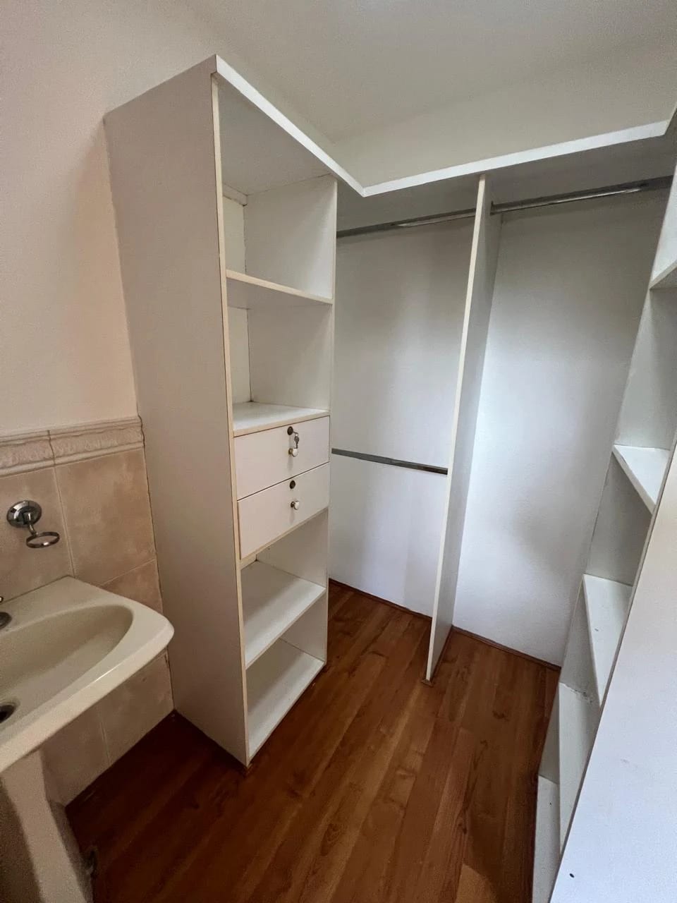 Amplio Jardin y Pergola Casa en Venta KM 19 Carr a el Salvador por Sta — Casa en Venta en Villas del Pinar, Carretera a El Salvador, Guatemala, Ciudad — foto 11 de 11