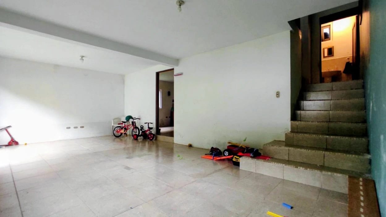 Casa Tres Niveles con Amplio Jardin KM.22 Carr a el Salvador — Casa en Venta en Carretera a El Salvador, Guatemala, Ciudad — foto 10 de 15