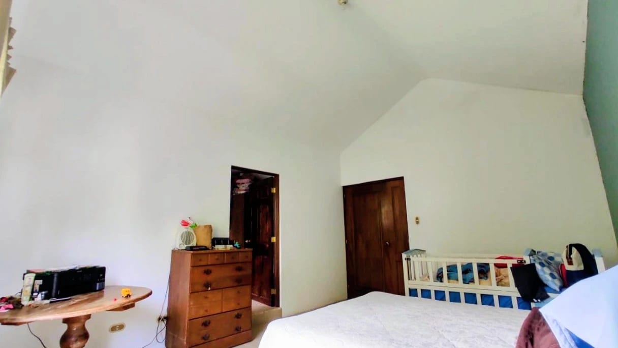 Casa Tres Niveles con Amplio Jardin KM.22 Carr a el Salvador — Casa en Venta en Carretera a El Salvador, Guatemala, Ciudad — foto 12 de 15