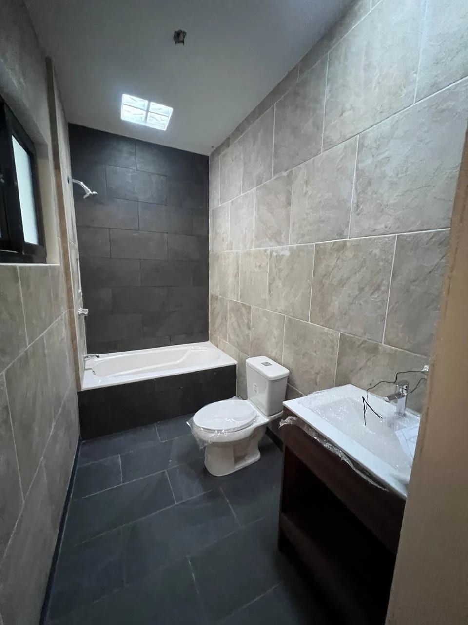 Hermosa Casa Pequeña Independiente KM 16 Carr a el Salv. San Antonio — Casa en Venta en San Antonio, Carretera a El Salvador, Guatemala, Ciudad — foto 3 de 16