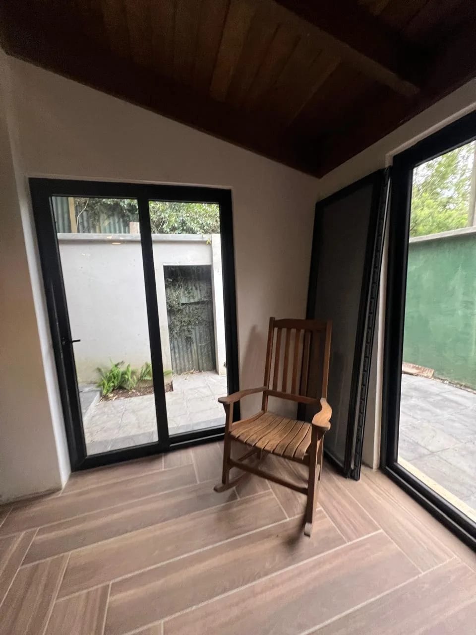 Hermosa Casa Pequeña Independiente KM 16 Carr a el Salv. San Antonio — Casa en Venta en San Antonio, Carretera a El Salvador, Guatemala, Ciudad — foto 7 de 16