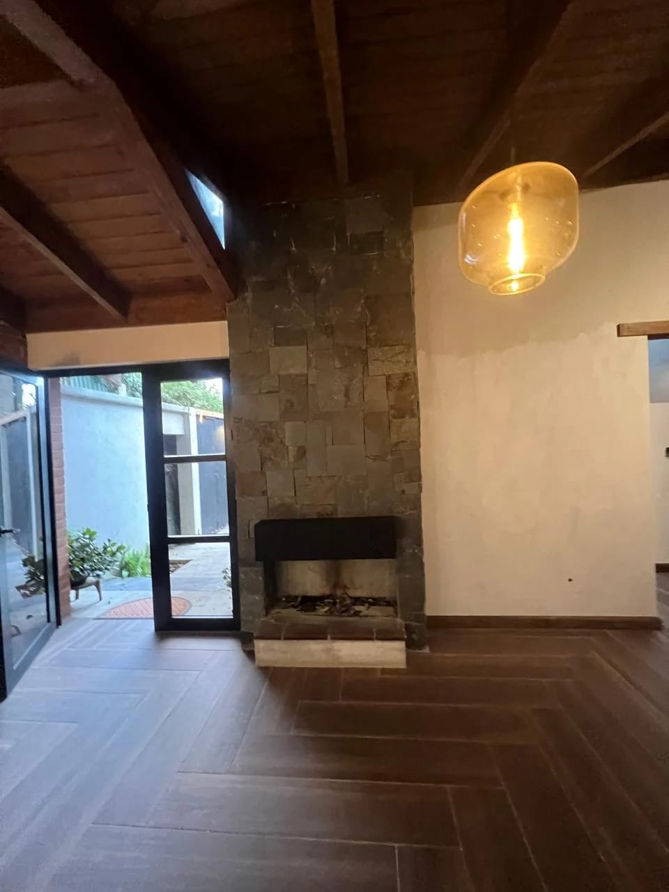 Hermosa Casa Pequeña Independiente KM 16 Carr a el Salv. San Antonio — Casa en Venta en San Antonio, Carretera a El Salvador, Guatemala, Ciudad — foto 8 de 16