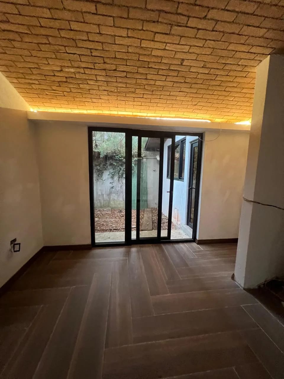 Hermosa Casa Pequeña Independiente KM 16 Carr a el Salv. San Antonio — Casa en Venta en San Antonio, Carretera a El Salvador, Guatemala, Ciudad — foto 11 de 16