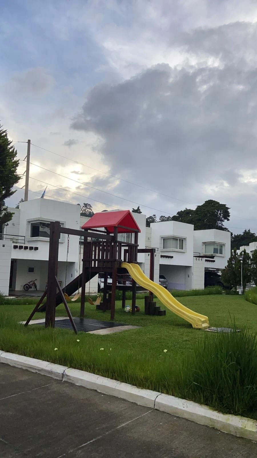 Vermo T KM 18 Carr a el Salvador por Sporta y Col Valle Verde — Casa en Alquiler en Vermont II, Carretera a El Salvador, Guatemala, Ciudad — foto 1 de 15