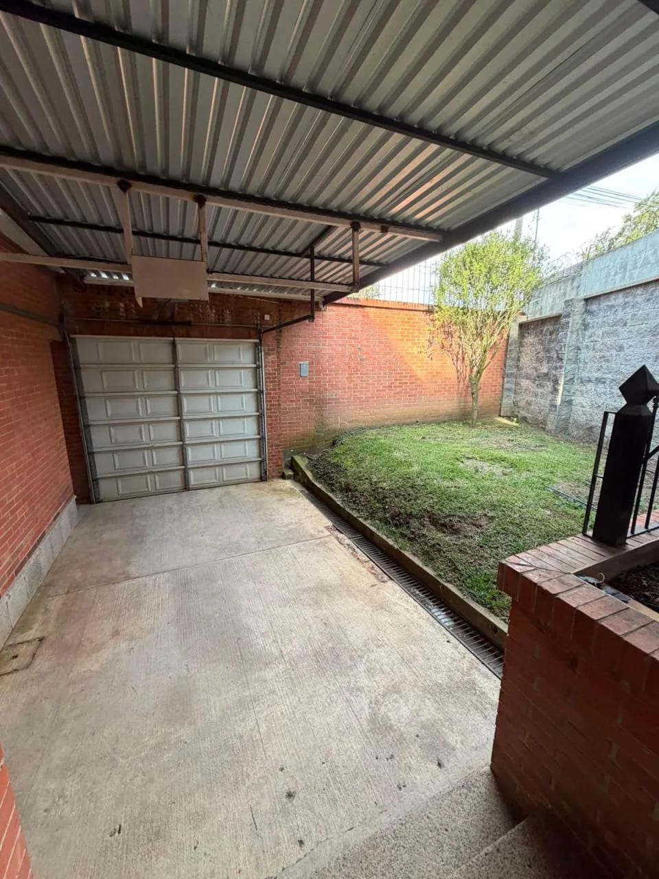 Casa Grande 4 Dorms Amplio Jardin KM 17 Arrazola 3 — Casa en Venta en Arrazola III, Carretera a El Salvador, Guatemala, Ciudad — foto 15 de 17