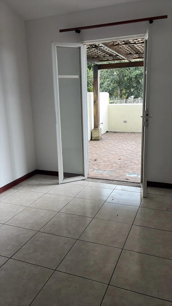Villas Capri KM 25 Carr el Salvador Cerca a la Vas y Colmenas — Casa en Alquiler en Carretera a El Salvador, Guatemala, Ciudad — foto 7 de 14