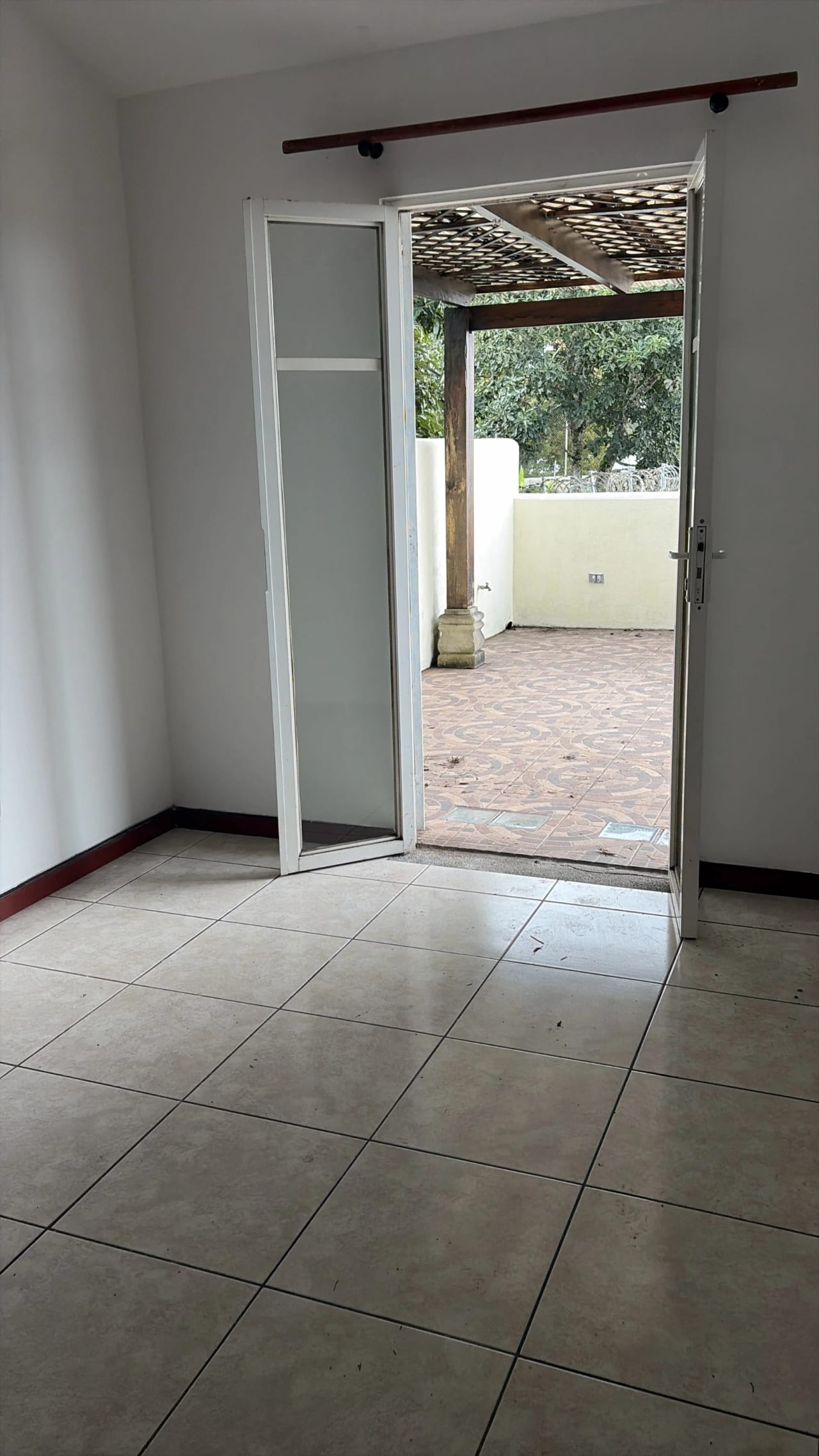 Villas Capri KM 25 Carr el Salvador Cerca a la Vas y Colmenas — Casa en Alquiler en Carretera a El Salvador, Guatemala, Ciudad — foto 8 de 14