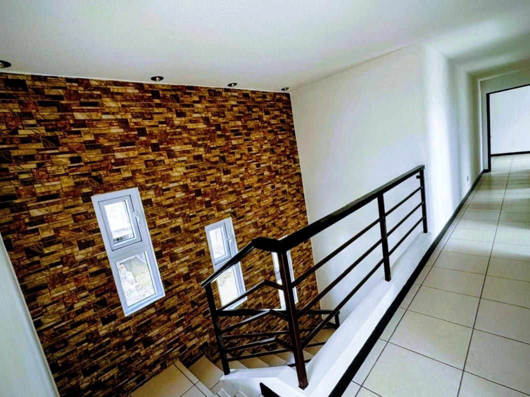 Altos de Village 2 Casa de las Grandes KM.25 Cruce a Sta Elena Barilla — Casa en Venta en Carretera a El Salvador, Guatemala, Ciudad — foto 9 de 15