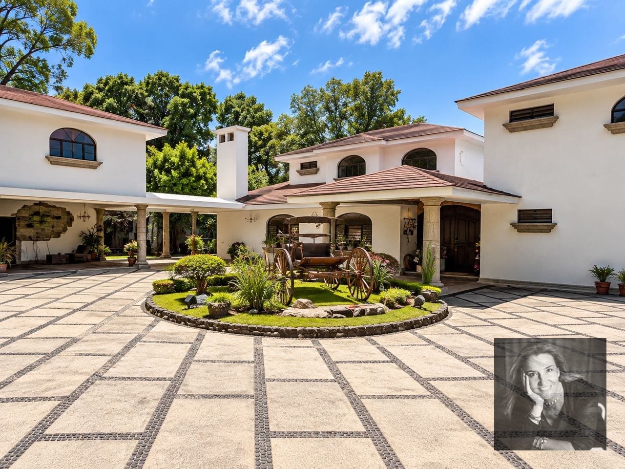 Casa colonial en venta en Muxbal, rumbo a Las Luces | 3,751 varas — Casa en Venta en Muxbal, Guatemala, Ciudad — foto 2 de 16