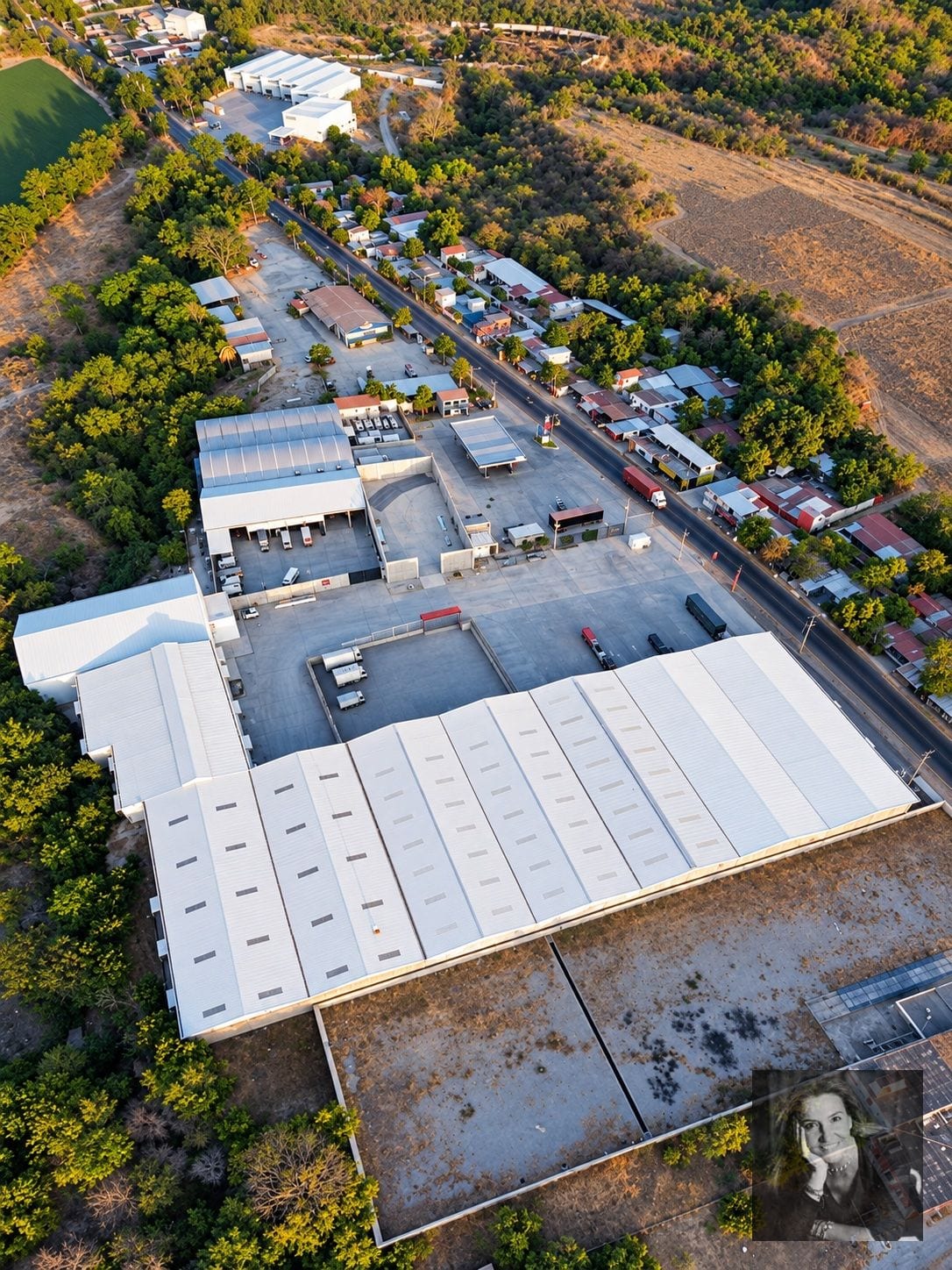 Amplia bodega en renta en Zacapa — Bodega / Ofibodega en Alquiler en Rio Hondo, Zacapa — foto 2 de 3