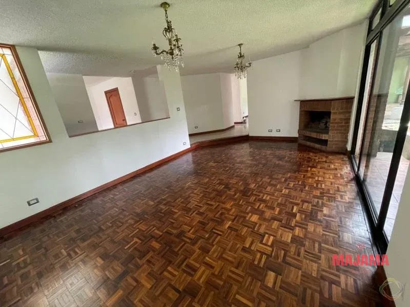 Casa en Venta Zona 10 - Codigo 10328307 — Casa en Venta en Zona 10, Guatemala, Ciudad — foto 11 de 13