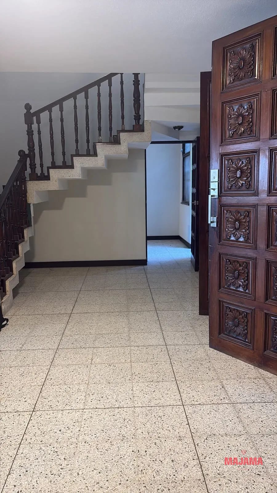 Recepción — Casa Remodelada para Oficinas en Renta, Zona 15 - Codigo 10471091 — Oficina en Alquiler en Zona 15, Guatemala, Ciudad — foto 2 de 17