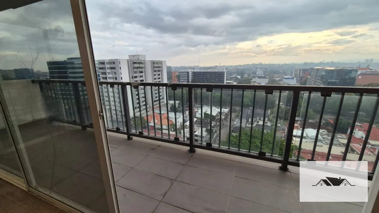 EN VENTA/RENTA AMPLIO APARTAMENTO REMODELADO ZONA 10 — Apartamento en Venta en Ciudad Vieja, Zona 10, Guatemala, Ciudad — foto 12 de 14