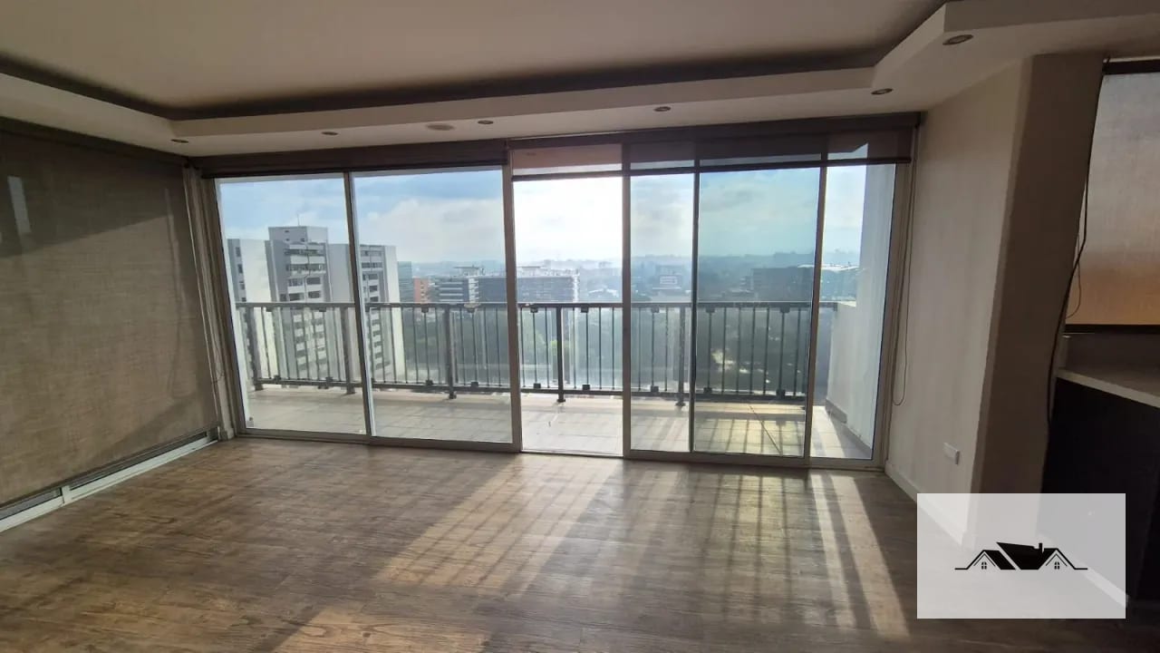 En Renta/Venta Amplio Apartamento Remodelado Zona 10 — Apartamento en Alquiler en Ciudad Vieja, Zona 10, Guatemala, Ciudad — foto 6 de 16