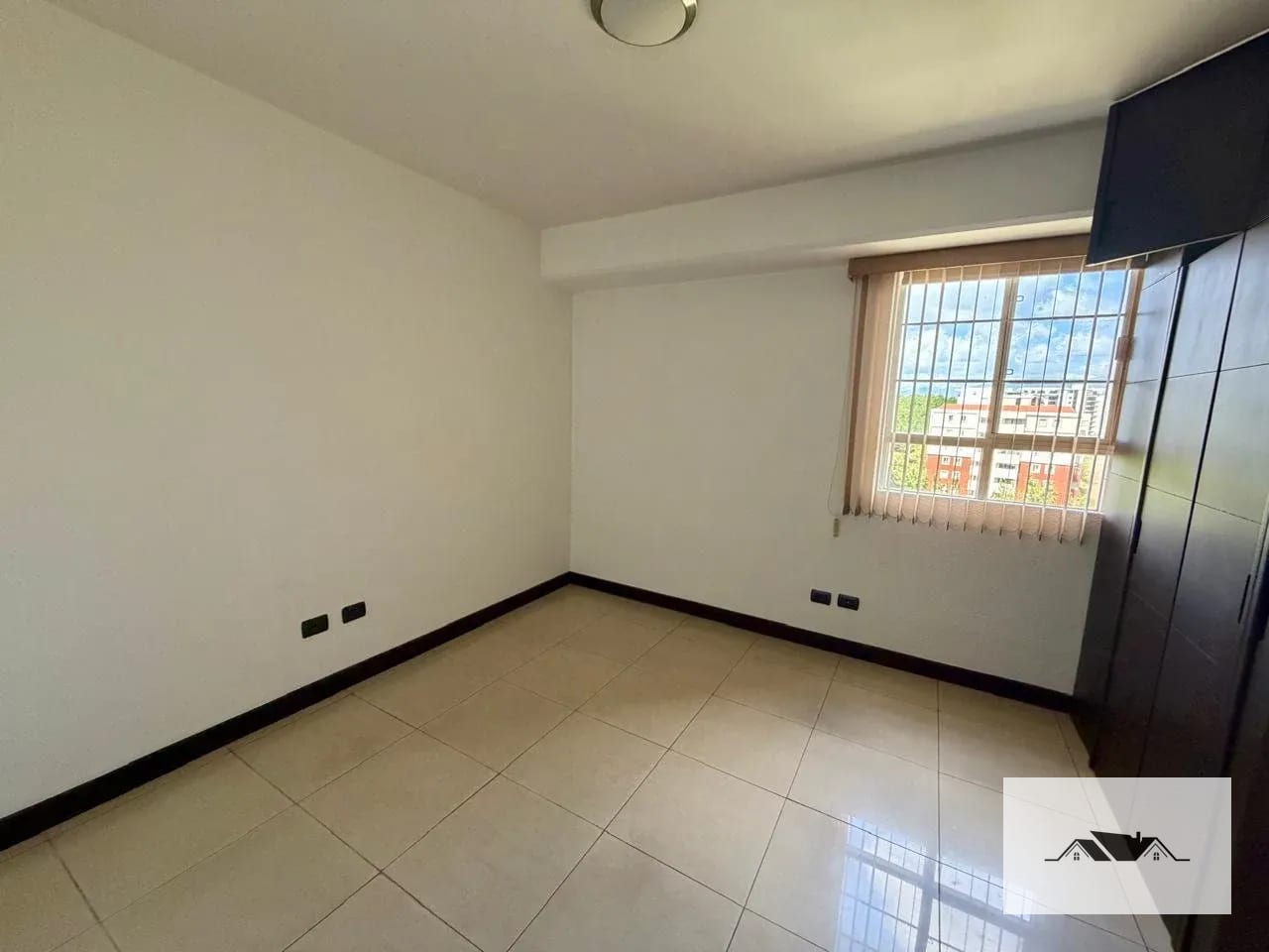 En Renta Apartamento Zona 16 Villas de San Isidro — Apartamento en Alquiler en Villas de San Isidro, Zona 16, Guatemala, Ciudad — foto 3 de 15