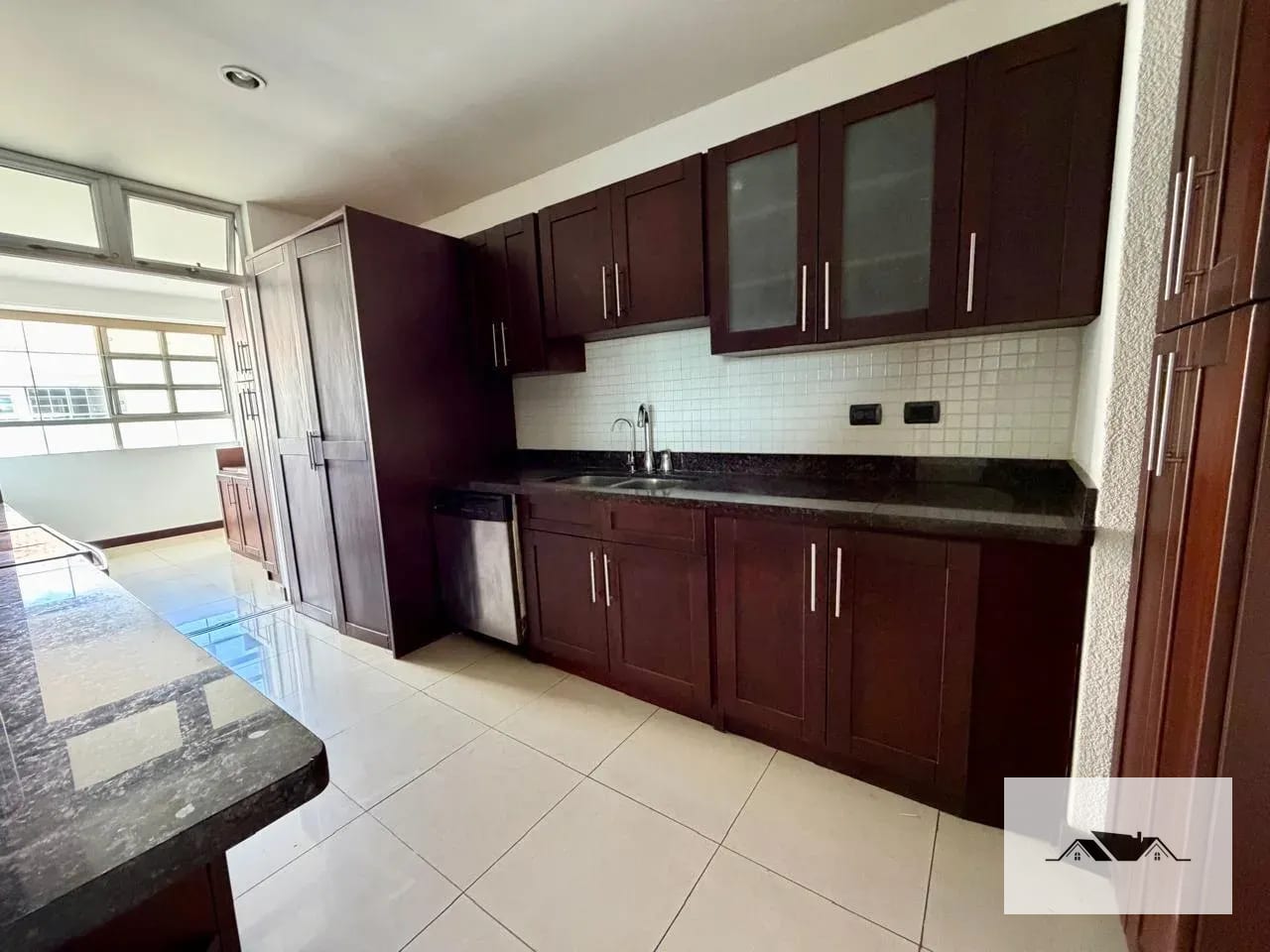 En Renta Apartamento Zona 16 Villas de San Isidro — Apartamento en Alquiler en Villas de San Isidro, Zona 16, Guatemala, Ciudad — foto 11 de 15