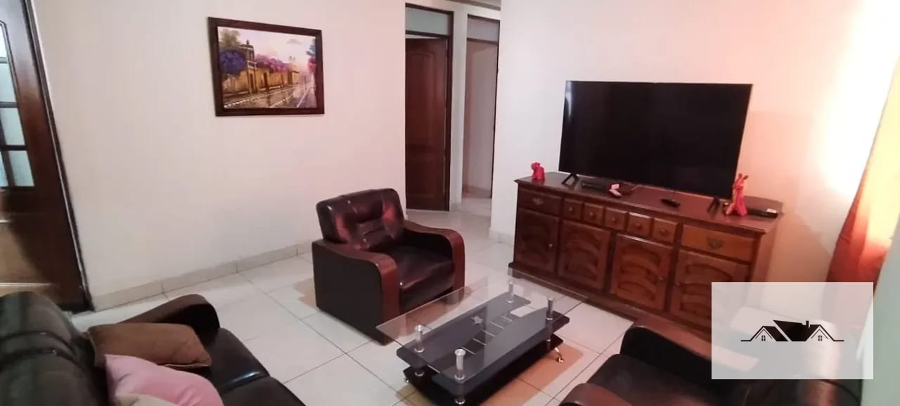 En Renta Casa de Un Nivel Zona 15 Oficinas o Negocio — Casa en Alquiler en Zona 15, Guatemala, Ciudad — foto 1 de 9