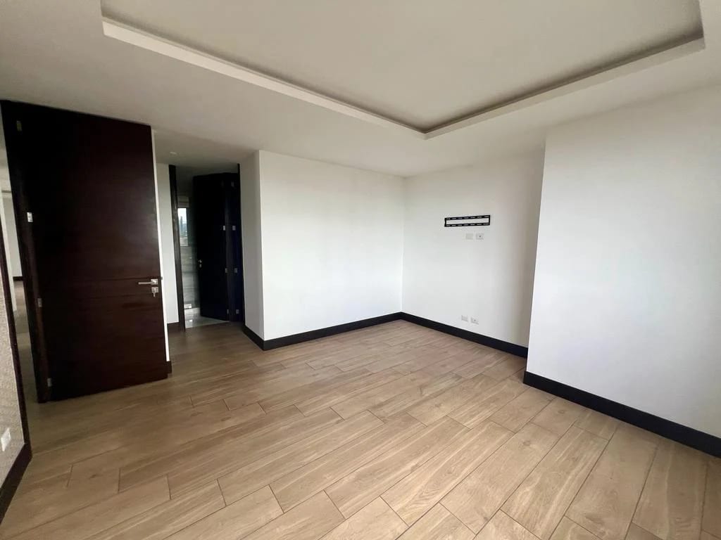 Baden zona 15 apartamento de lujo. — Apartamento en Alquiler en Baden, Zona 15, Guatemala, Ciudad — foto 4 de 9