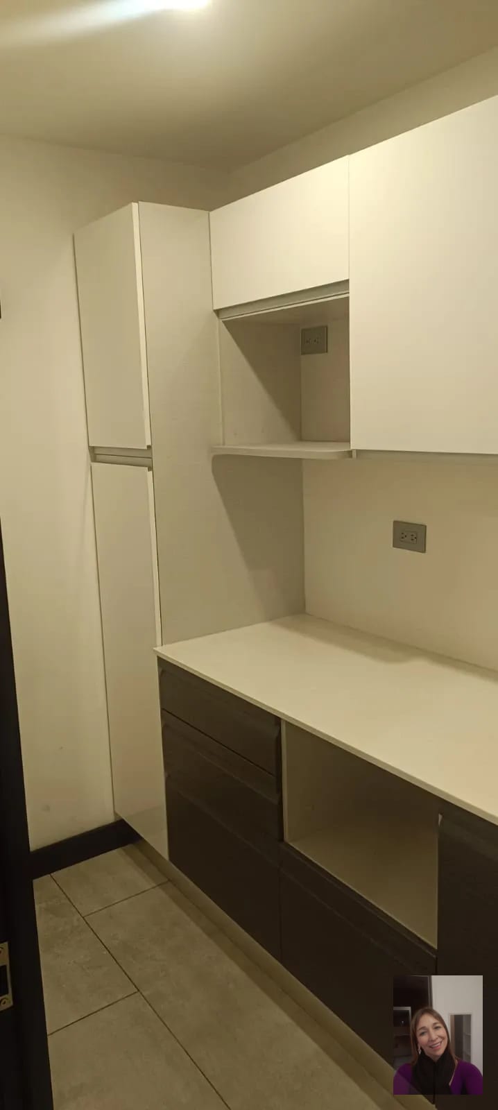 Alquiler Oficinas Géminis equipada con parqueos — Oficina en Alquiler en Zona 10, Guatemala, Ciudad — foto 10 de 10