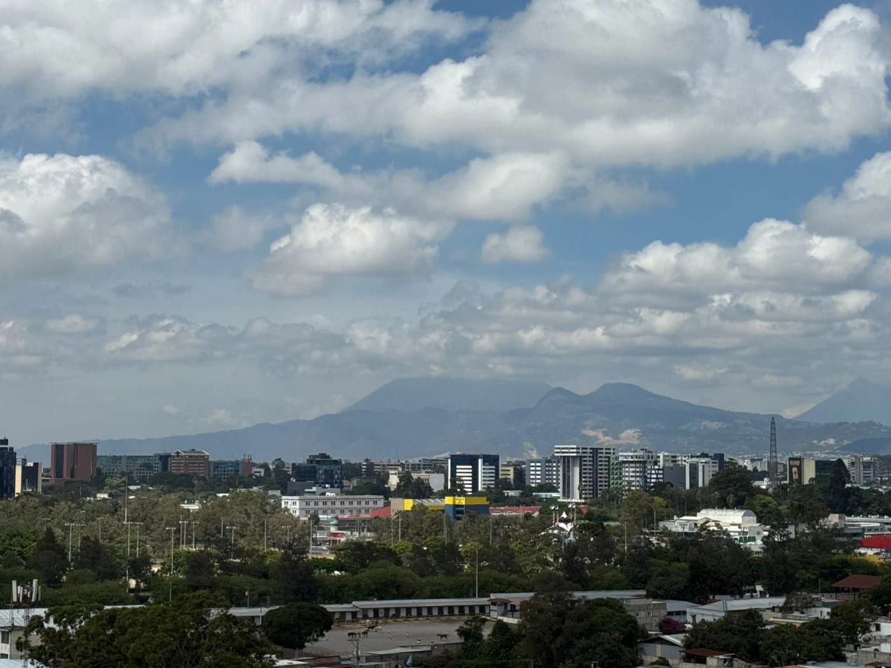 Apartamento Centrico Z. 5 con Linea Blanca — Apartamento en Alquiler en Céntrico, Zona 5, Guatemala, Ciudad — foto 17 de 17