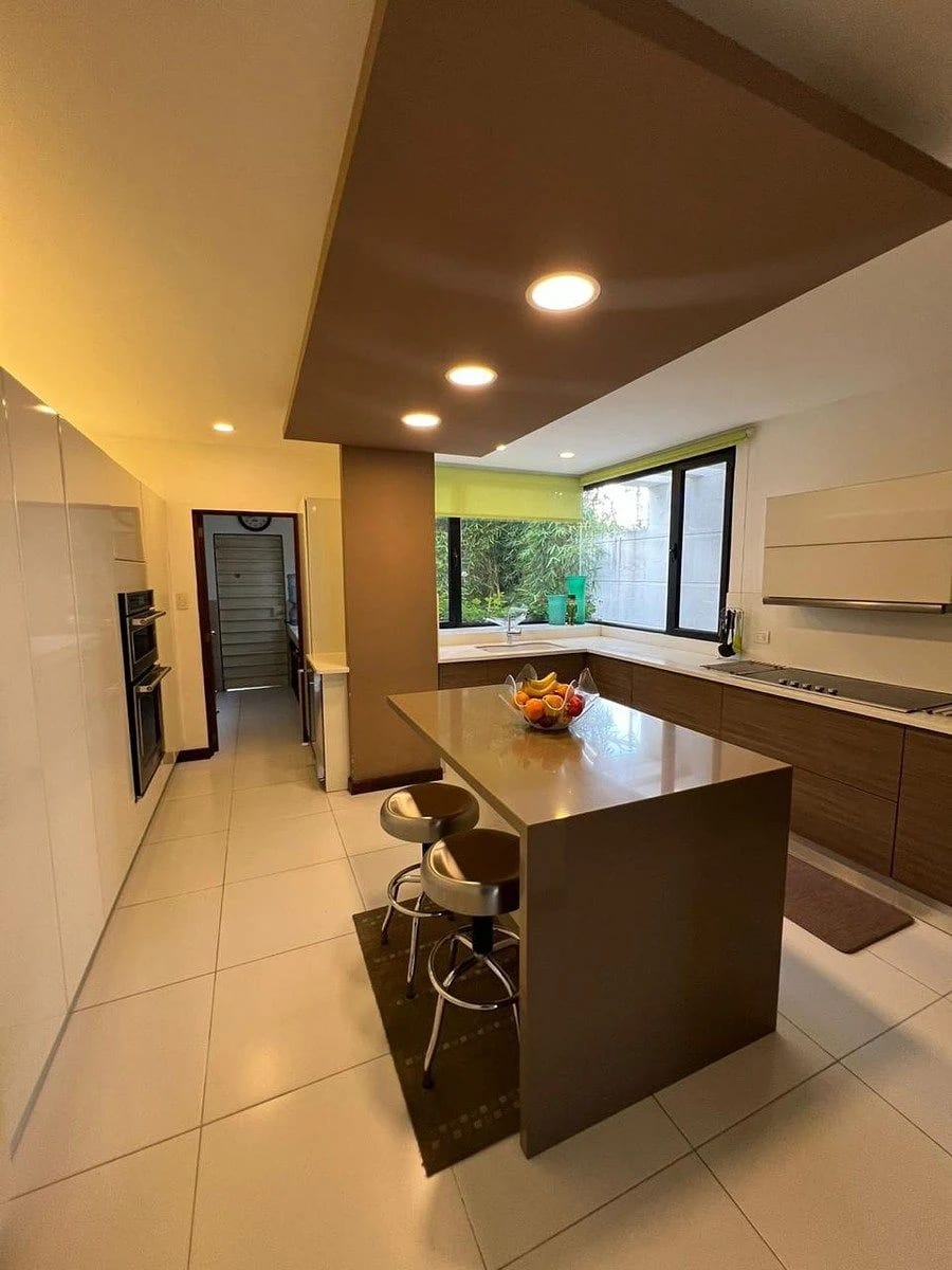 Vista Hermosa 1, Zona 15 — Casa con piscina techada - En Venta — Casa en Venta en Vista Hermosa I, Zona 15, Guatemala, Ciudad — foto 3 de 17