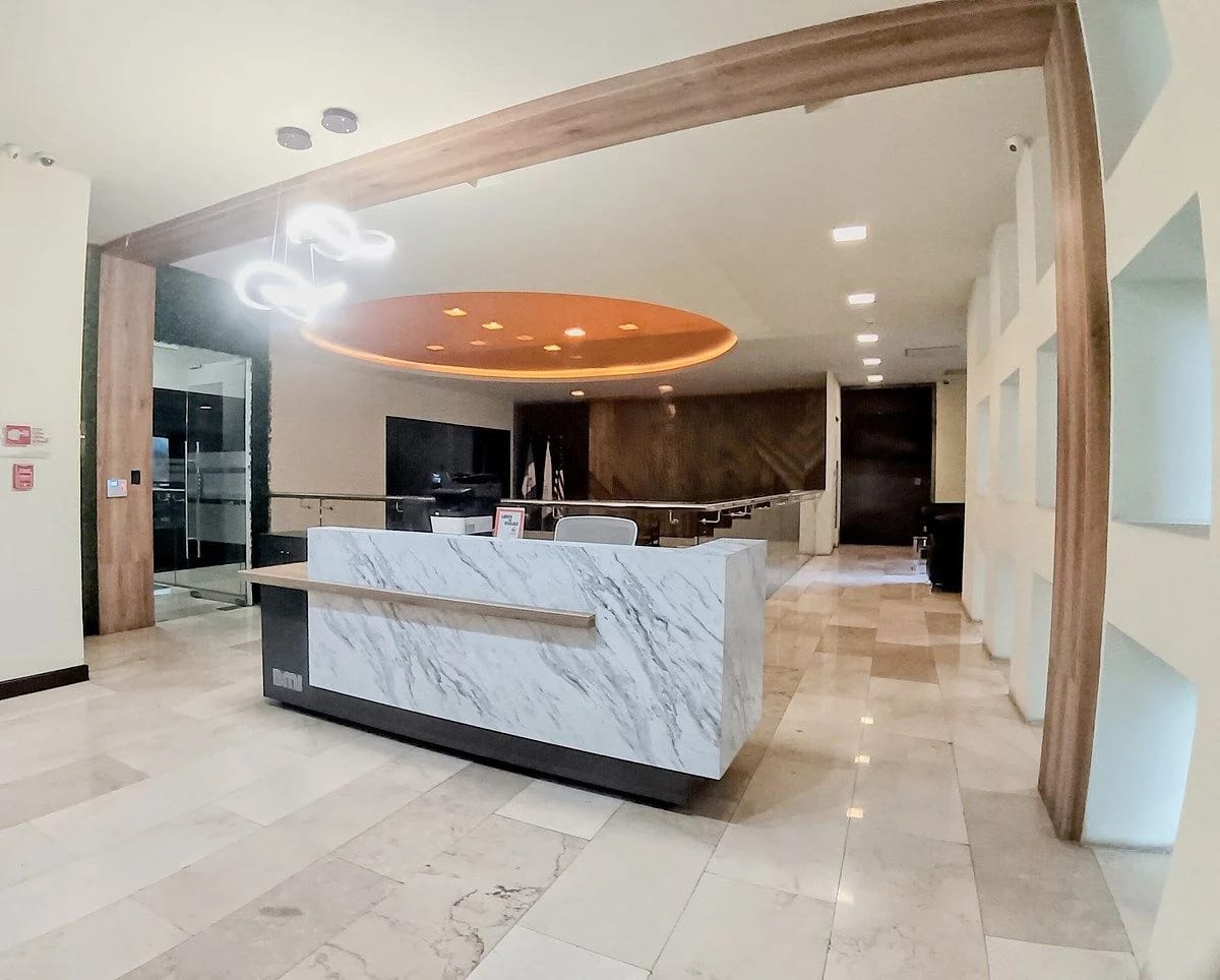 Oficina corporativa (piso completo) en Zona 10 | 579.82 m² | 14 parqueos — Oficina en Venta en Terraesperanza, Zona 10, Guatemala, Ciudad — foto 1 de 17
