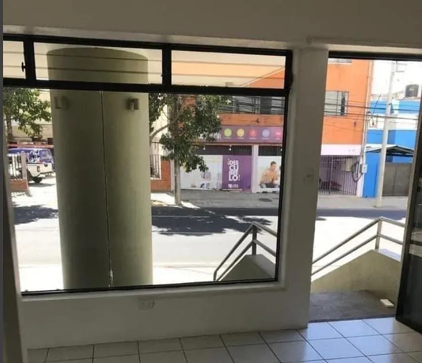 Local Comercial en Venta en Plaza Buró, Zona 10 – 23 m² — Local en Venta en Plaza Buró, Zona 10, Guatemala, Ciudad — foto 3 de 5