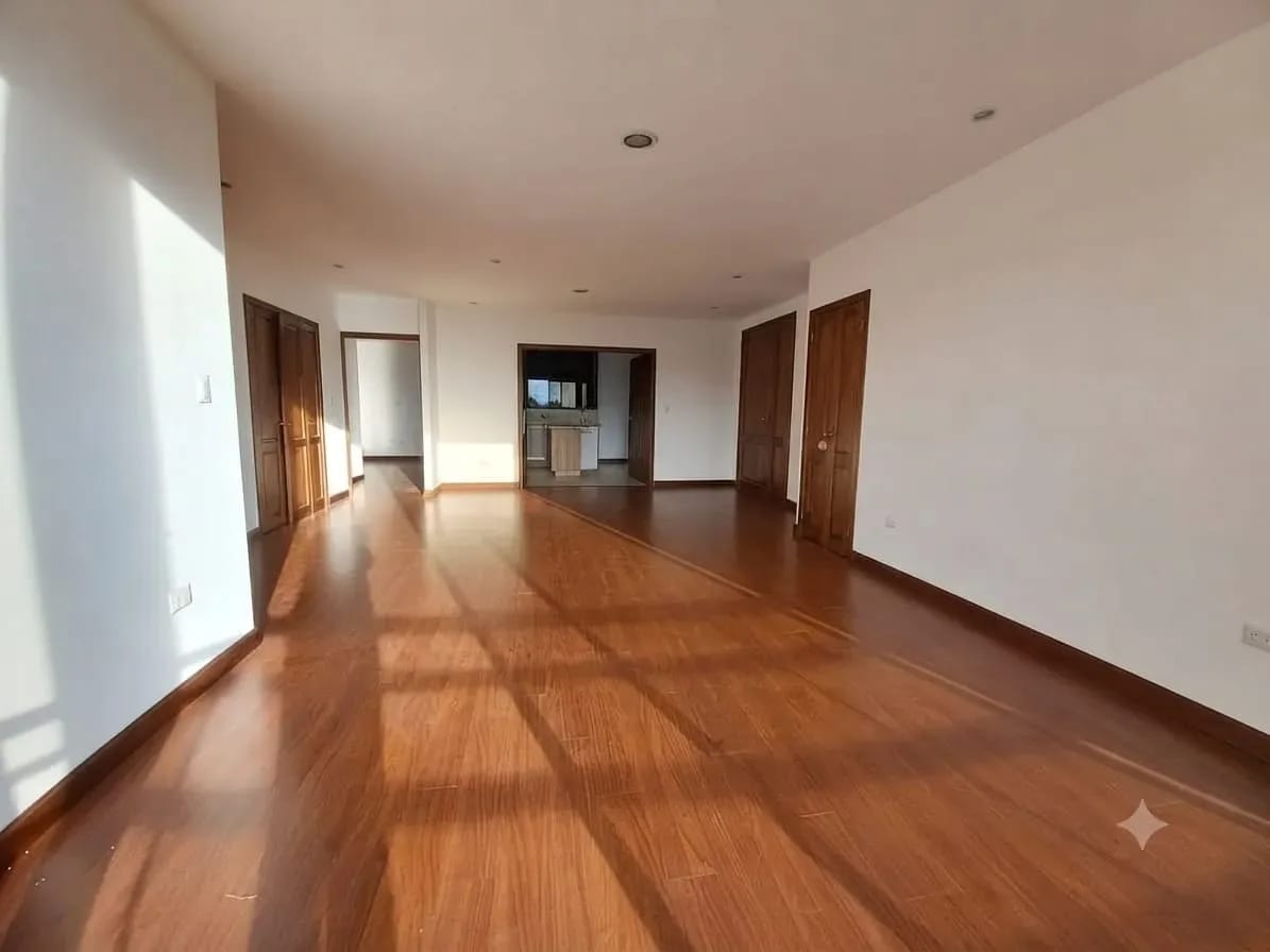 Apartamento de 3 dormitorios en renta en Edificio Meridian, zona 15 — Apartamento en Alquiler en Meridian, Zona 15, Guatemala, Ciudad — foto 3 de 13