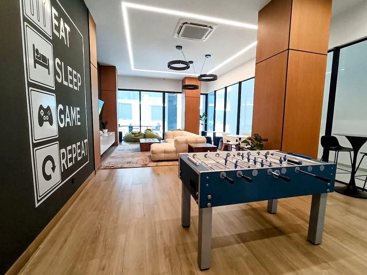Apartamento en renta en Parque 14, zona 14, con balcón y vista a Plaza — Apartamento en Alquiler en Parque 14, Zona 14, Guatemala, Ciudad — foto 14 de 17