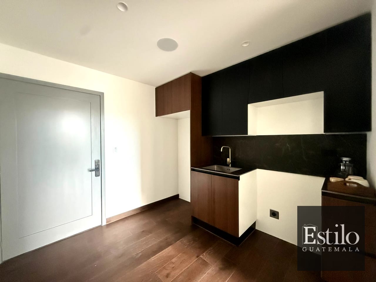Hermoso Apartamento A Super Precio — Apartamento en Venta en Zona 10, Guatemala, Ciudad — foto 6 de 11