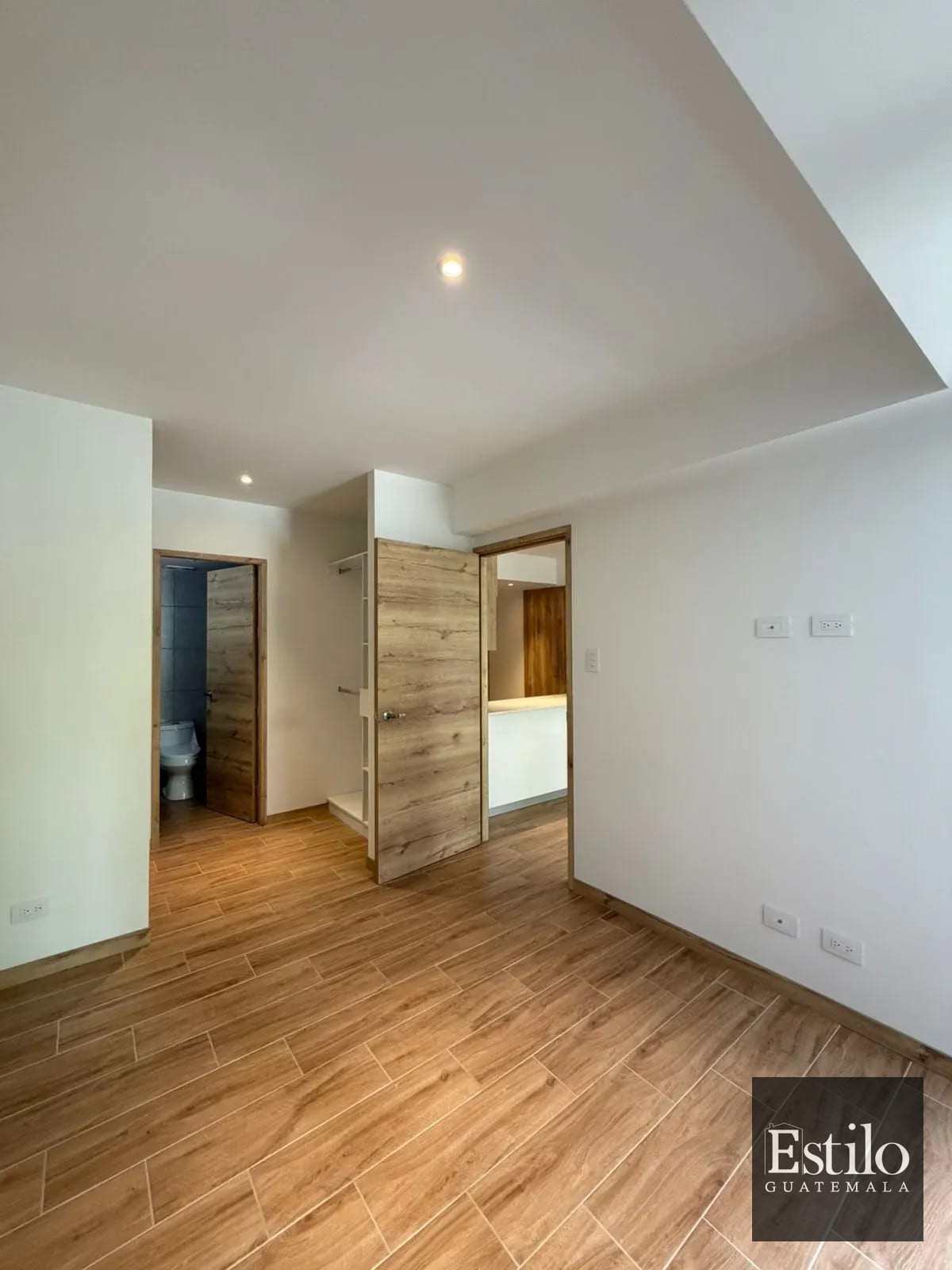 Precioso Apartamento Con Salida Al Jardín Z.9 — Apartamento en Venta en Cendana, Zona 9, Guatemala, Ciudad — foto 14 de 15
