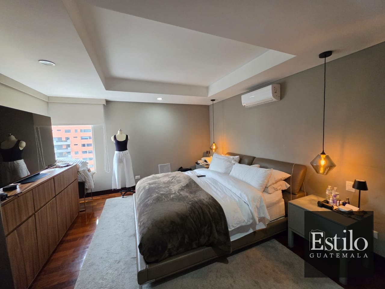 Precioso Apartamento Con Balcón — Apartamento en Alquiler en Santa Sofía, Zona 10, Guatemala, Ciudad — foto 2 de 13