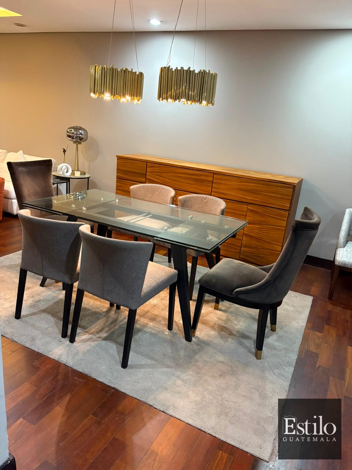 Precioso Apartamento Con Balcón — Apartamento en Alquiler en Santa Sofía, Zona 10, Guatemala, Ciudad — foto 6 de 13