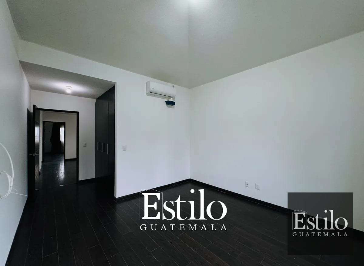 Hermosa Casa En Alquiler Fontana km 25 — Apartamento en Alquiler en La Fontana III, Carretera a El Salvador, Guatemala, Ciudad — foto 14 de 17