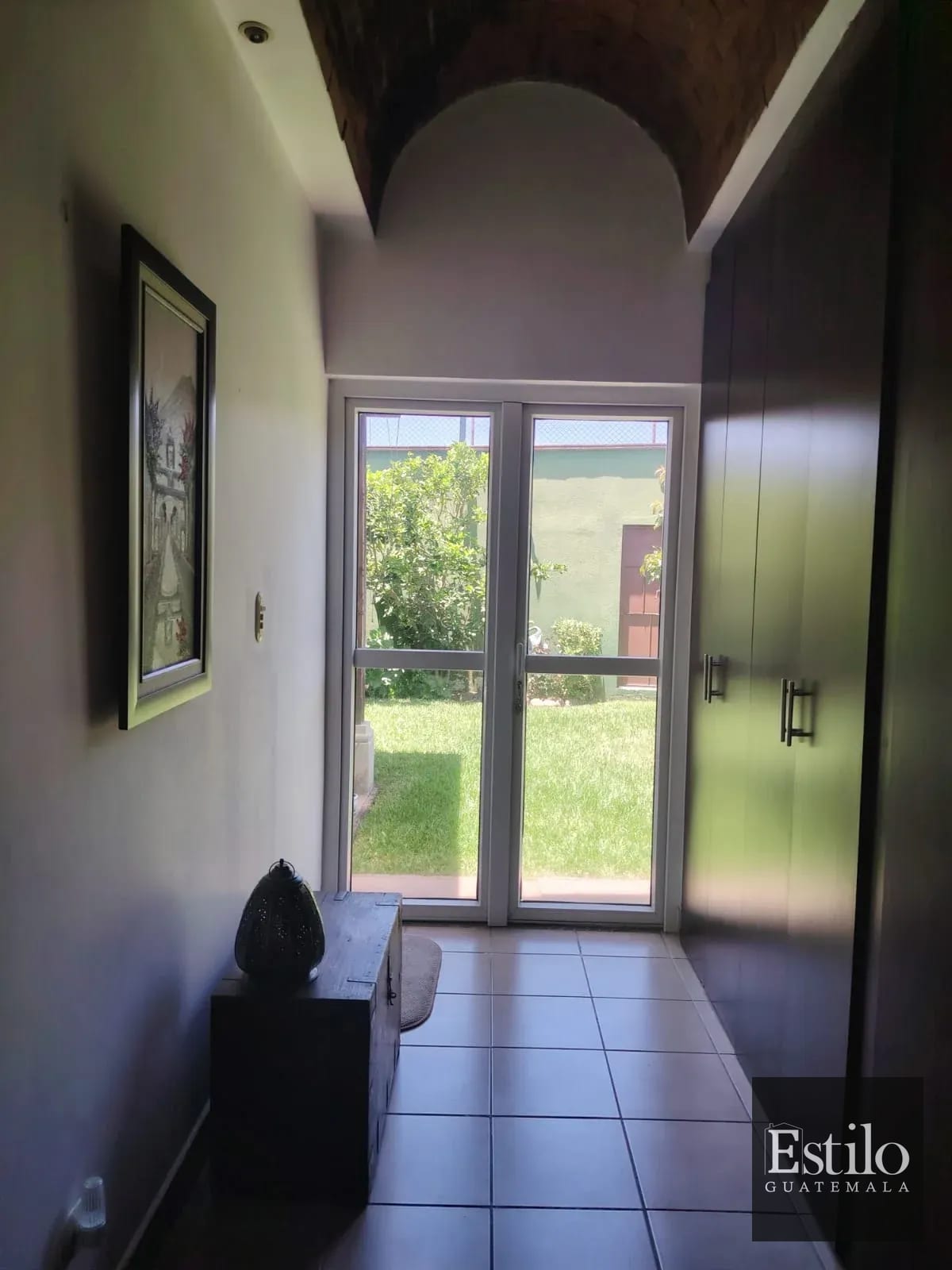 Preciosa Casa con Jardín CAES — Casa en Venta en Carretera a El Salvador, Guatemala, Ciudad — foto 12 de 12