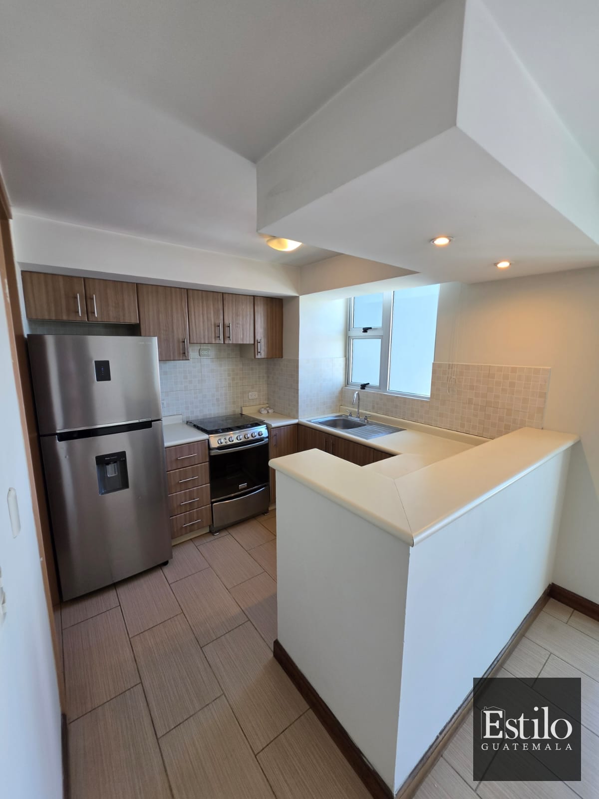 Precioso Apartamento en Alquiler Z.14 — Apartamento en Alquiler en Condado La Villa, Zona 14, Guatemala, Ciudad — foto 2 de 13